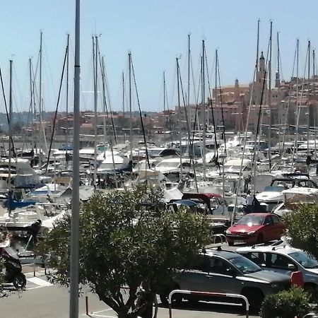 Joli Studio Bord De Mer, Clim, Balcon, Parking Prive Menton Exterior photo